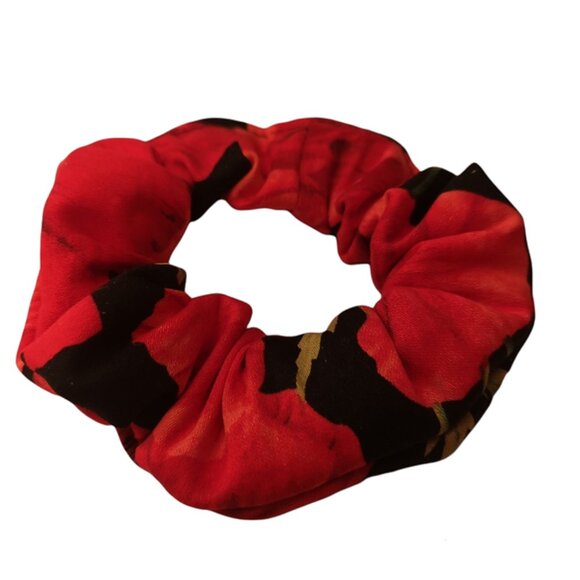Set of 2 Handmade Poppy Cotton Hair Scrunchies - Picture 3 of 3